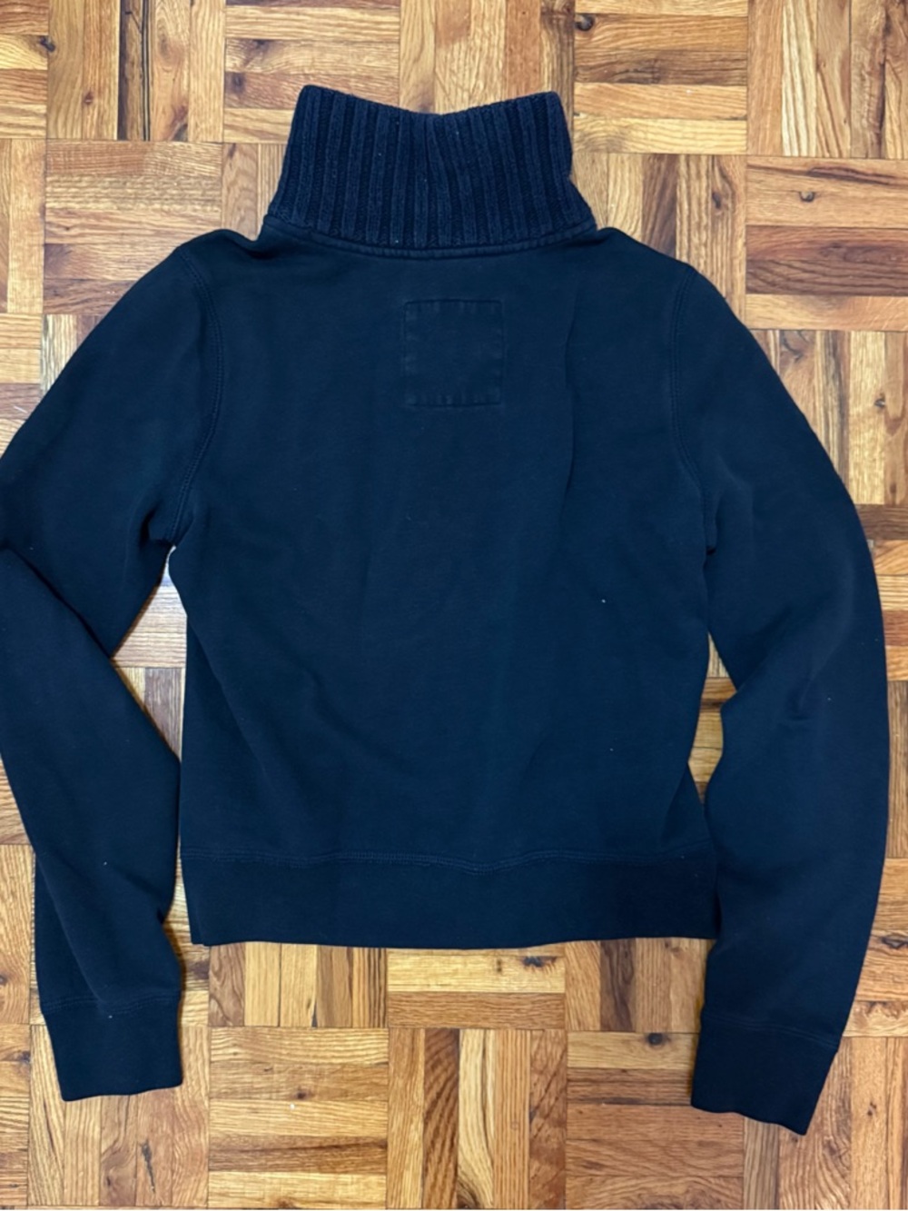 HOLLISTER Button Up Sweater - Picture 3 of 4